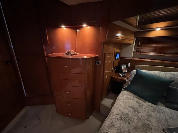 Linda Lee Yacht Photos Pics Carver 56 Voyager