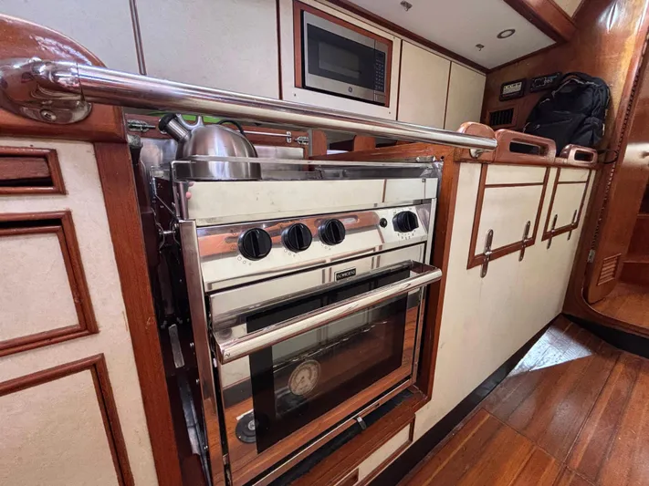 Gitana Del Viento Yacht Photos Pics 