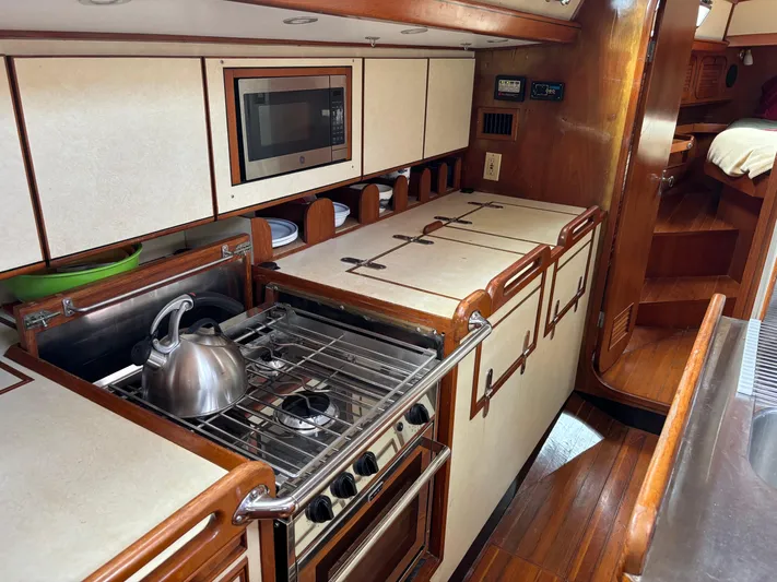 Gitana Del Viento Yacht Photos Pics 