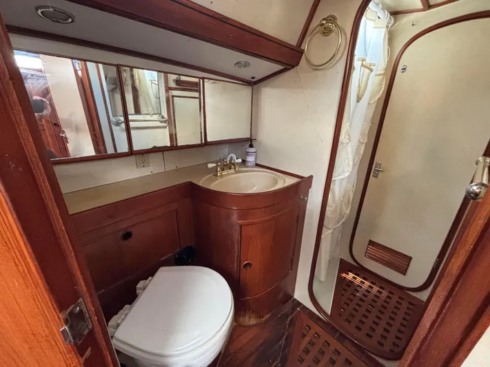 Gitana Del Viento Yacht Photos Pics 