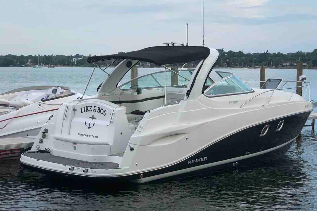 2017 Rinker EX 320 Express Cruiser for sale - YachtWorld