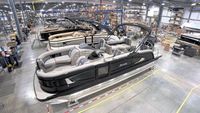 2023 Barletta Lusso 25M Tri-Toon