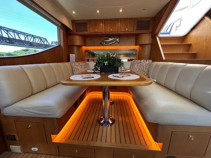 Safari Yacht Photos Pics 