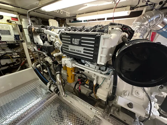 Safari Yacht Photos Pics 