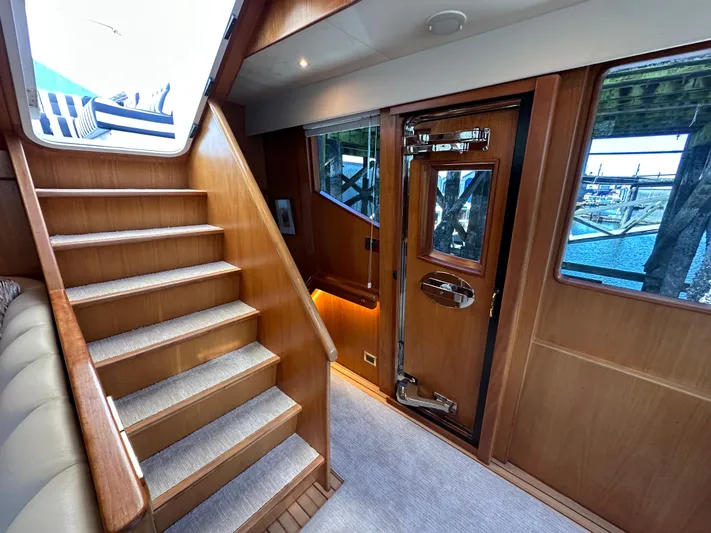 Safari Yacht Photos Pics 