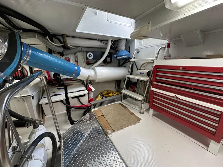 Safari Yacht Photos Pics 