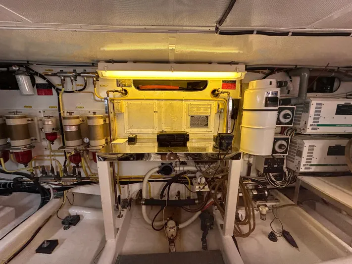 Safari Yacht Photos Pics 