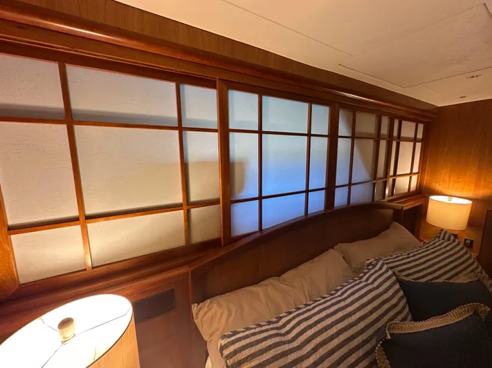 Safari Yacht Photos Pics 