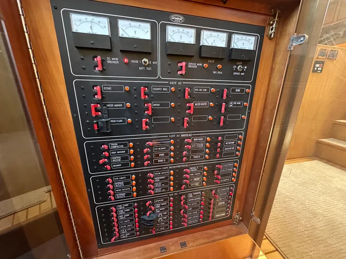 Safari Yacht Photos Pics 