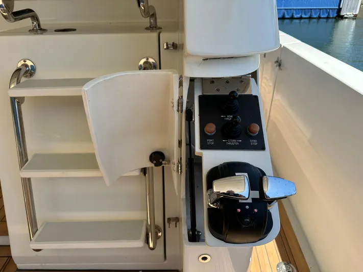 Safari Yacht Photos Pics 