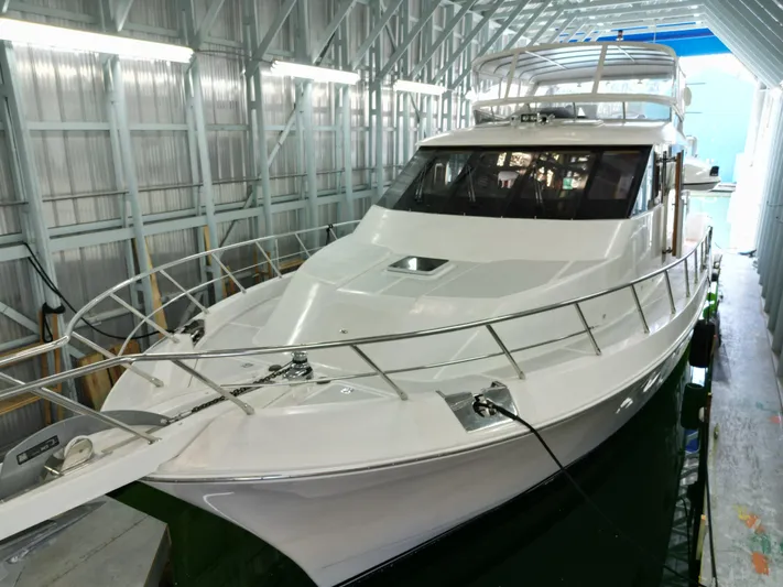 Safari Yacht Photos Pics 