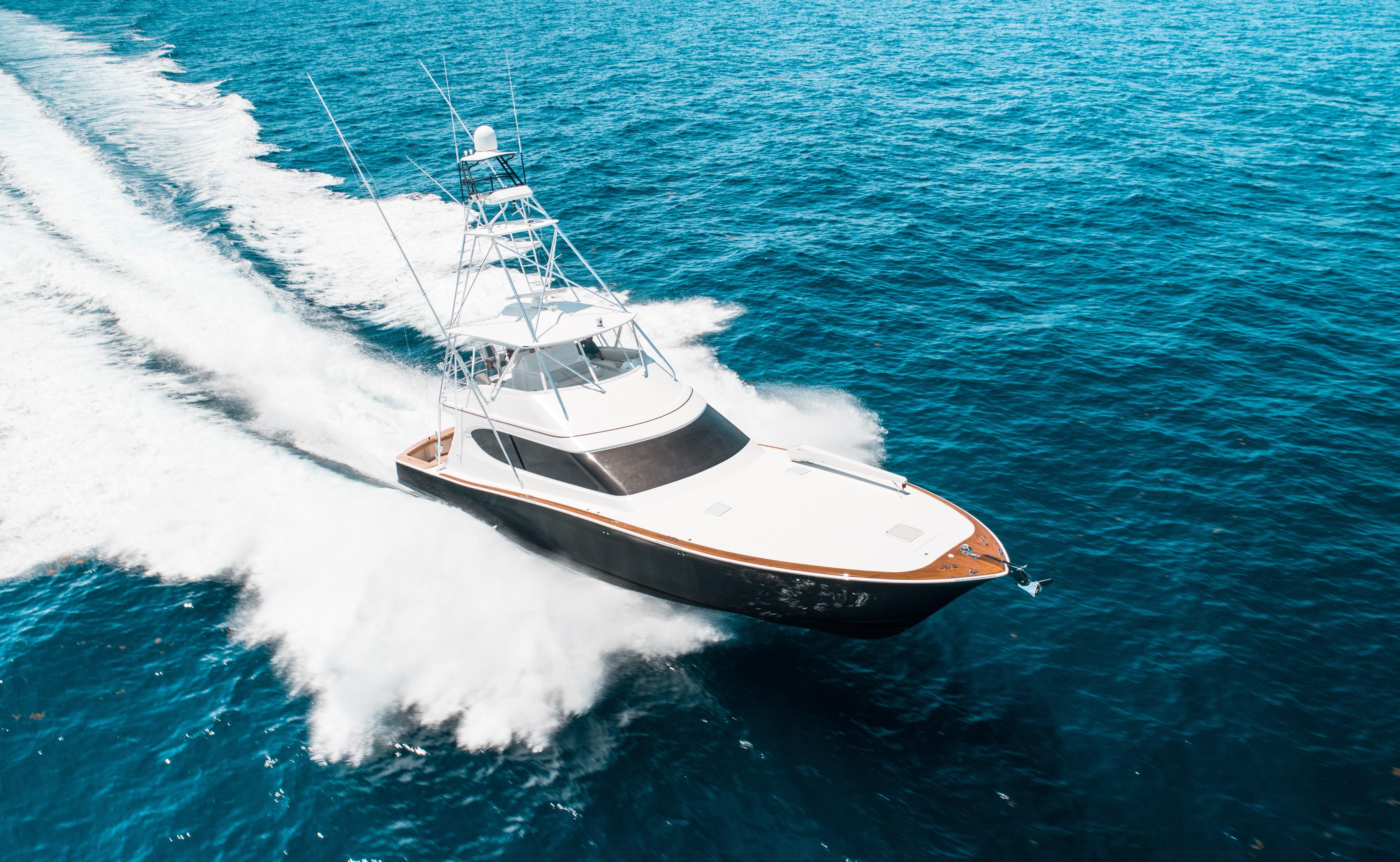 Equivalent Soft feet Forgiving 2017 Hatteras GT 70 Convertible Boat for sale - YachtWorld