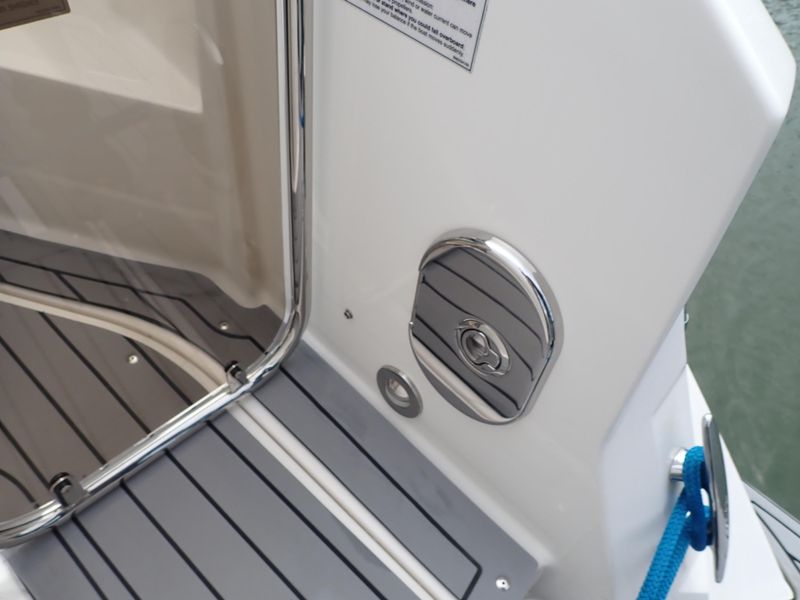 2021 Sea Ray 320 SUNDANCER COUPE OB