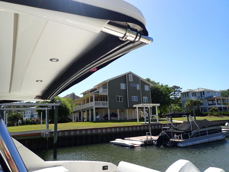 2021 Sea Ray 320 SUNDANCER COUPE OB