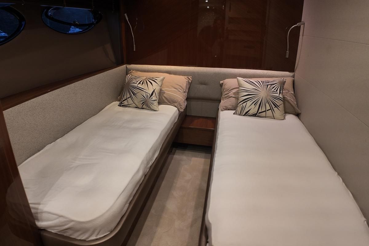 2014 Princess 83 