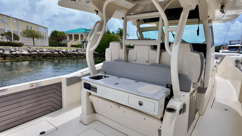 Dobby Yacht Photos Pics 