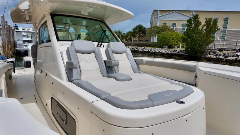 Dobby Yacht Photos Pics 