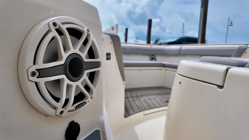 Dobby Yacht Photos Pics 