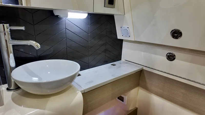 Dobby Yacht Photos Pics 