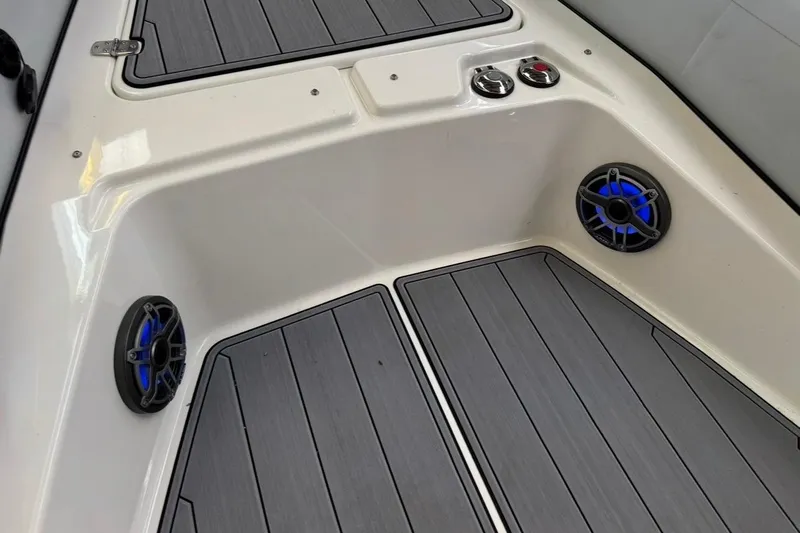  Yacht Photos Pics Brig Eagle 8 Forward Speakers