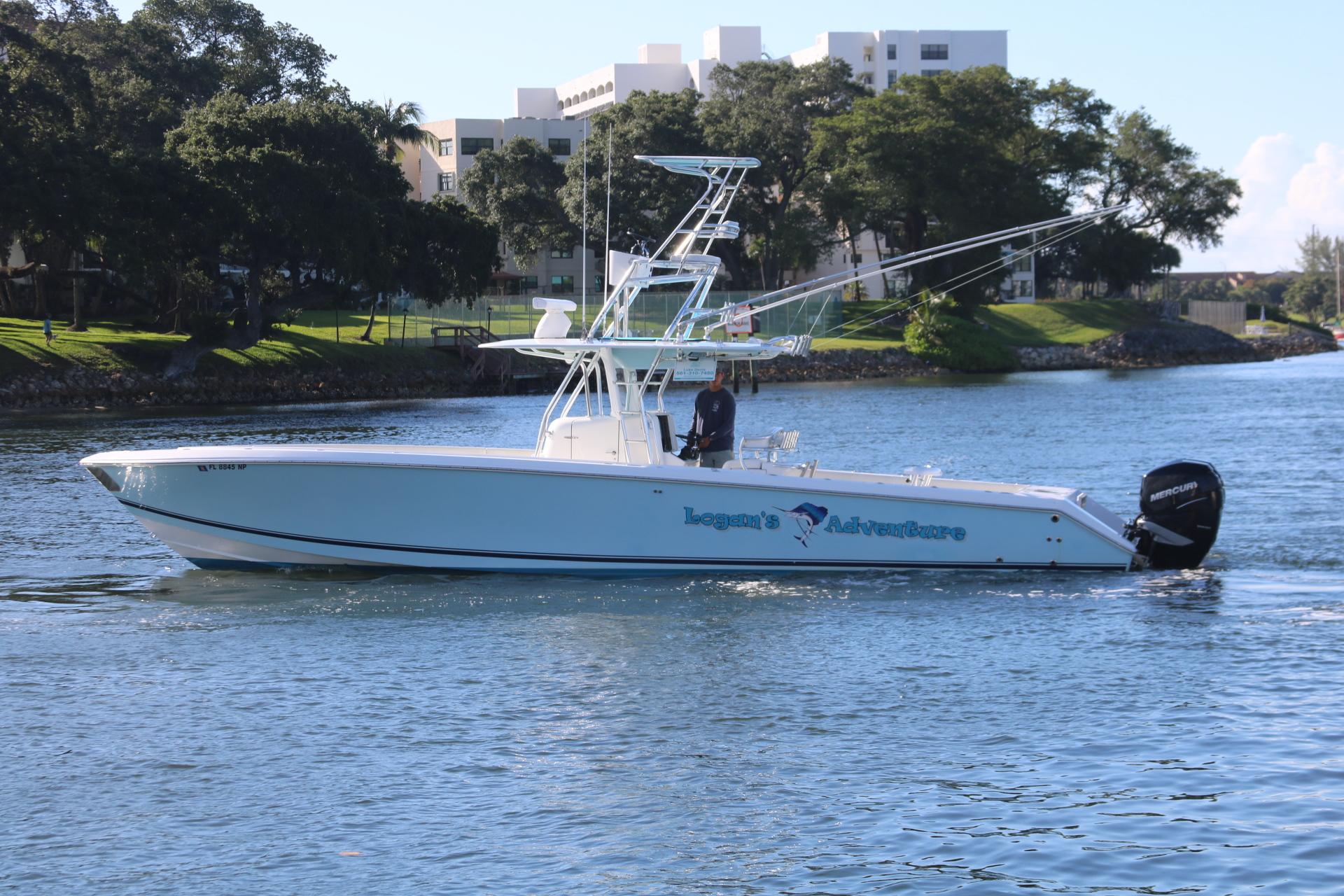 2008 39 Venture 39 Center Console