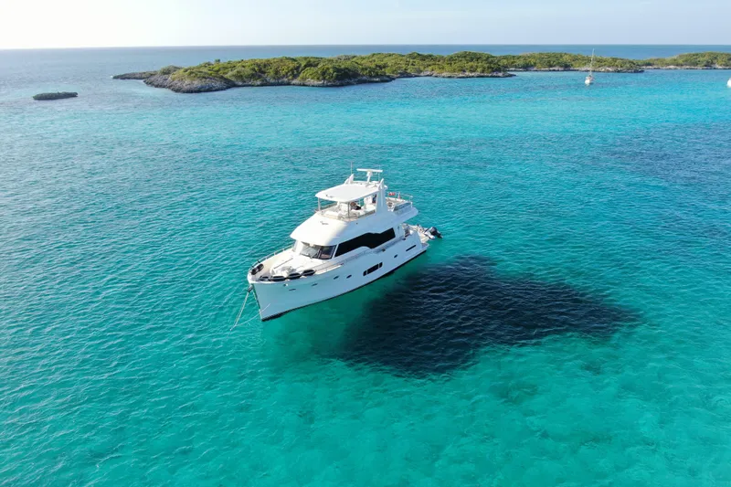 South Paws Yacht Photos Pics Outer Reef 62 SOUTH PAWS - Exterior