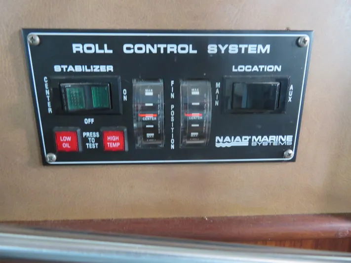 Rive' Gauche Yacht Photos Pics Control panel of 1986 Hatteras 58 Motor Yacht's Naiad Marine roll control system.