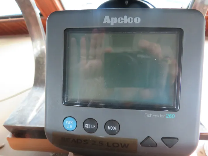 Rive' Gauche Yacht Photos Pics Apelco FishFinder 260 on 1986 Hatteras 58 Motor Yacht dashboard.