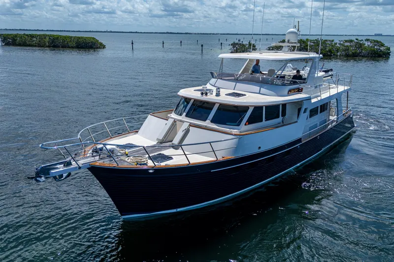 Diane Lynn Yacht Photos Pics 