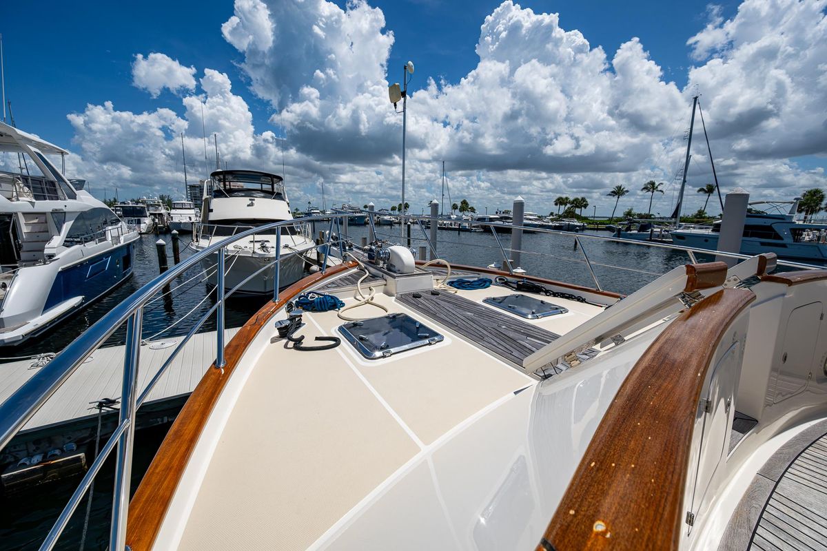 2012 Marlow 61 