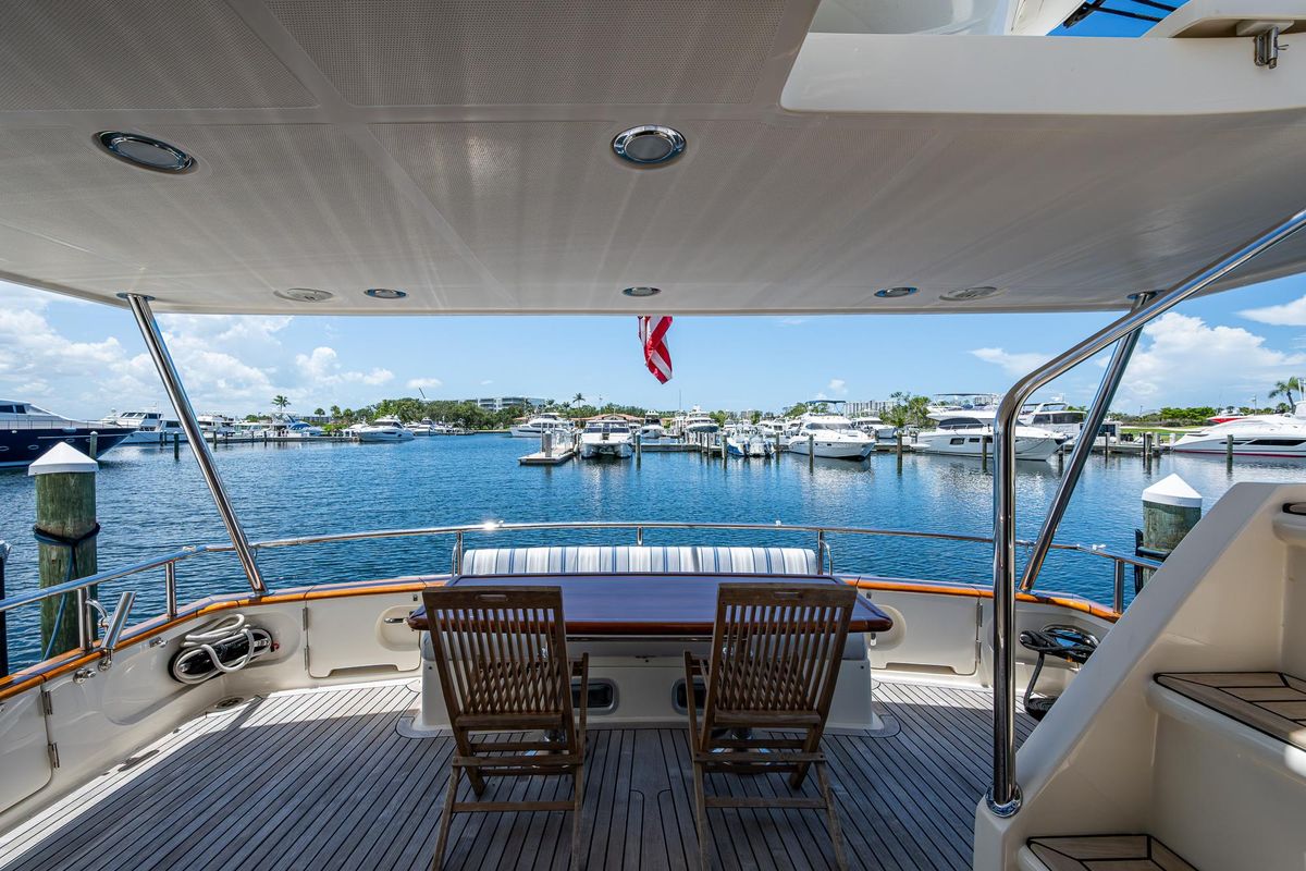 2012 Marlow 61 