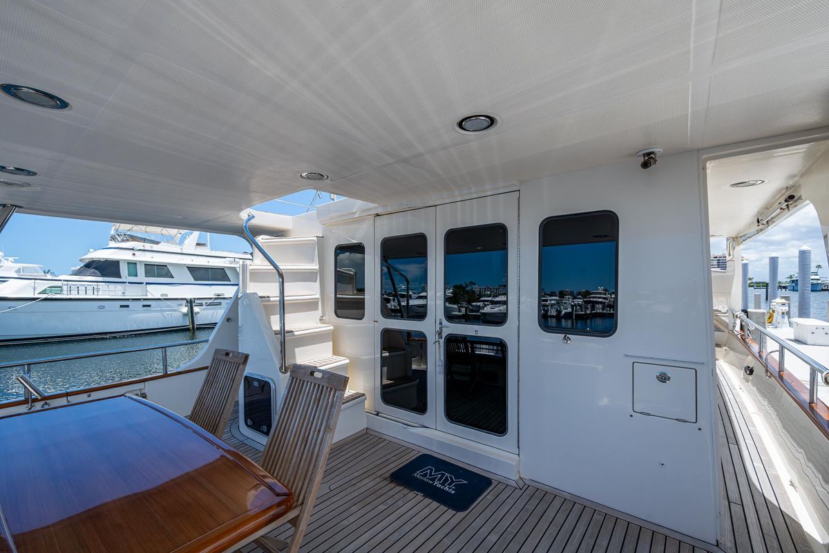 2012 Marlow 61 