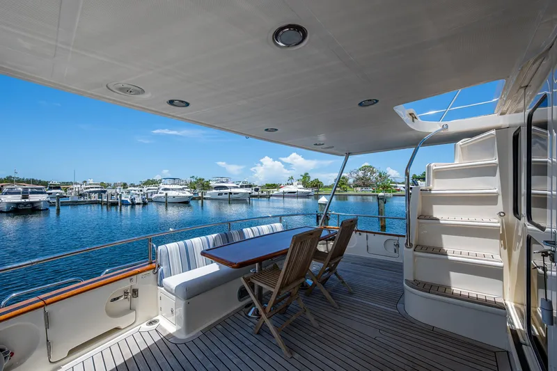 Diane Lynn Yacht Photos Pics 