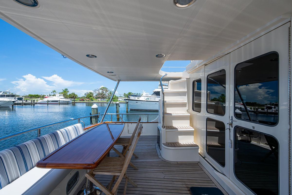 2012 Marlow 61 