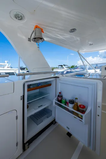 Diane Lynn Yacht Photos Pics 