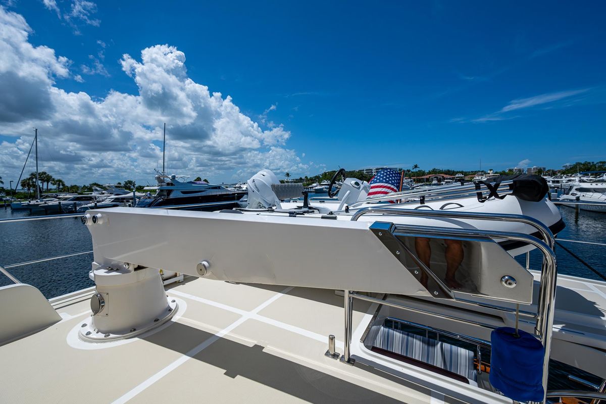 2012 Marlow 61 