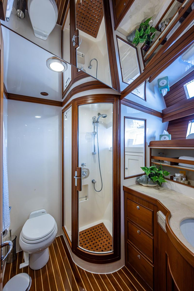2012 Marlow 61 