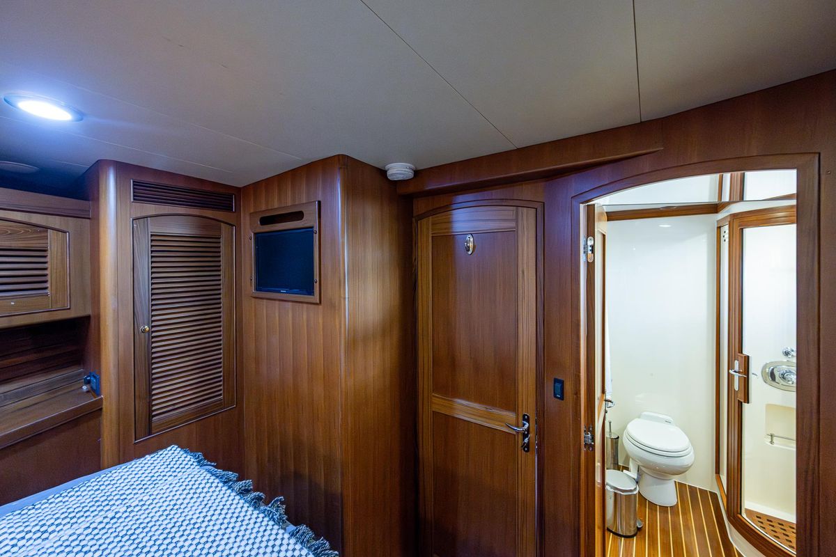 2012 Marlow 61 