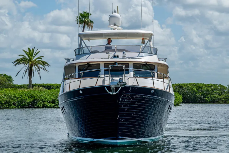 Diane Lynn Yacht Photos Pics 