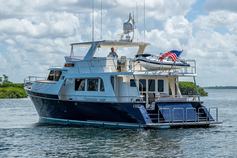 Diane Lynn Yacht Photos Pics 