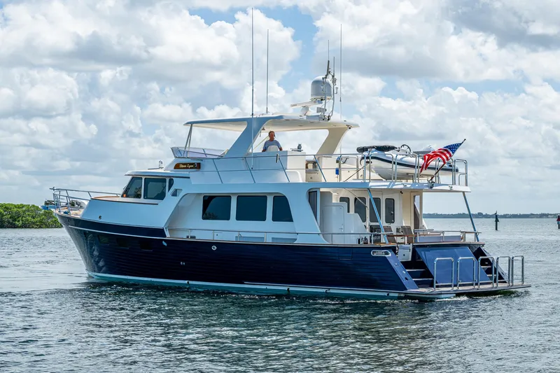 Diane Lynn Yacht Photos Pics 