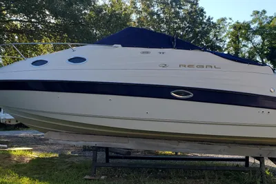 Regal Commodore 242