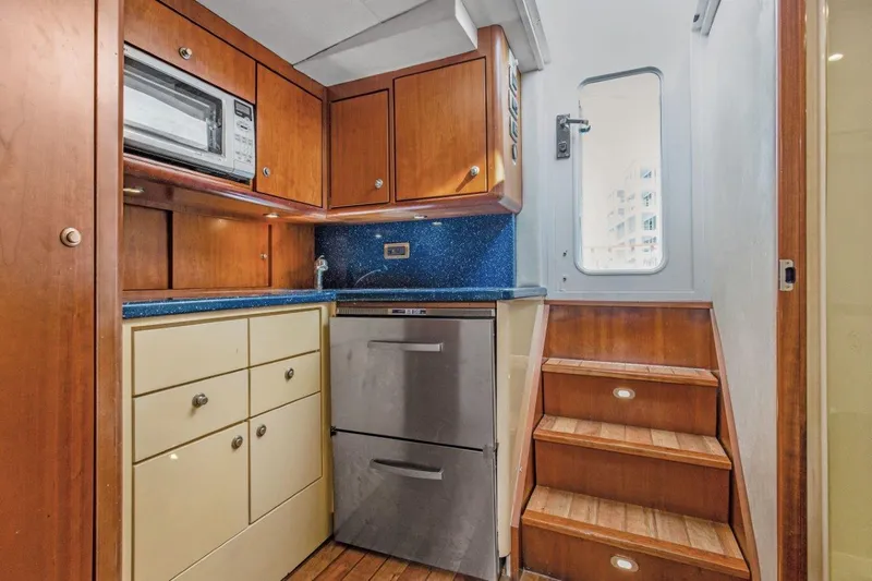 Bobo Yacht Photos Pics 