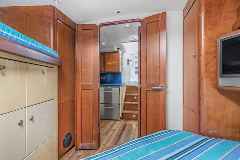 Bobo Yacht Photos Pics 