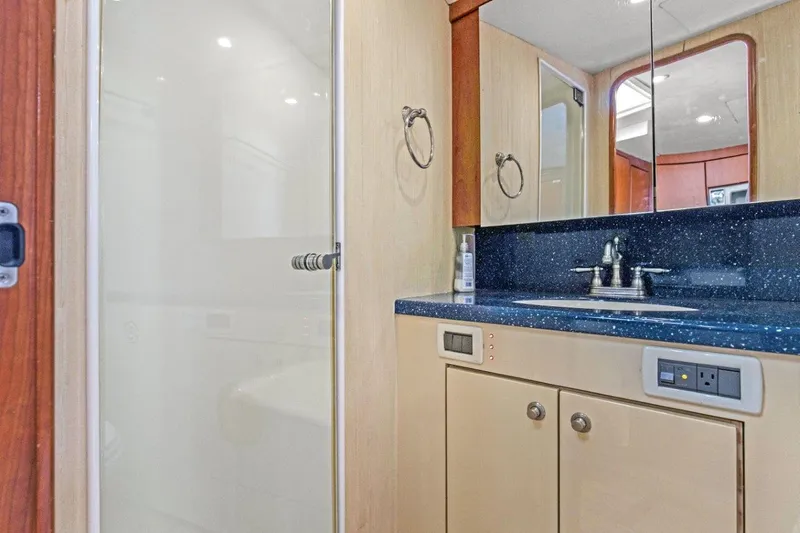 Bobo Yacht Photos Pics 