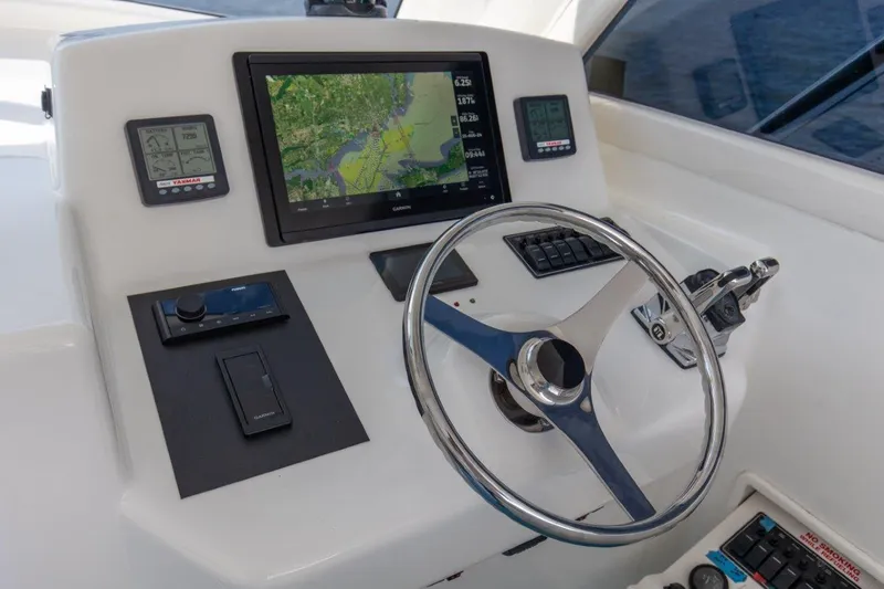 Bobo Yacht Photos Pics 