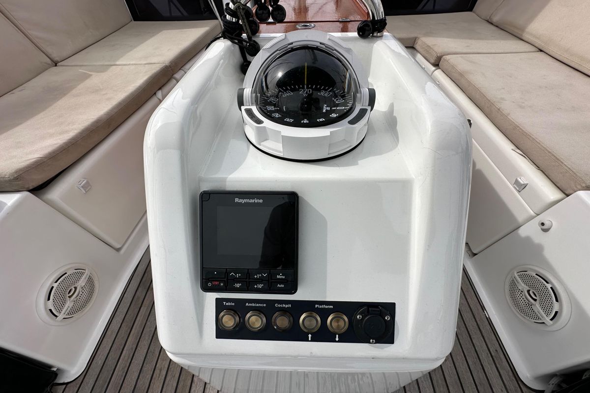 2019 Jeanneau 44 