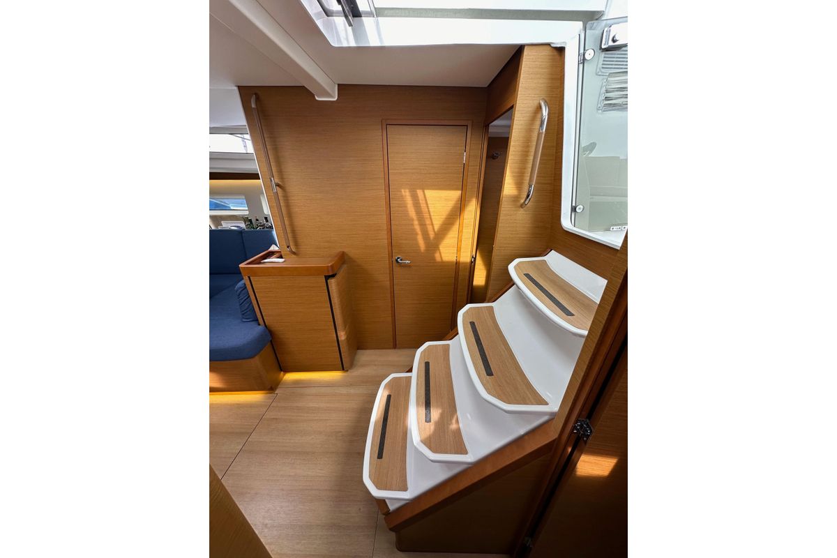 2019 Jeanneau 44 