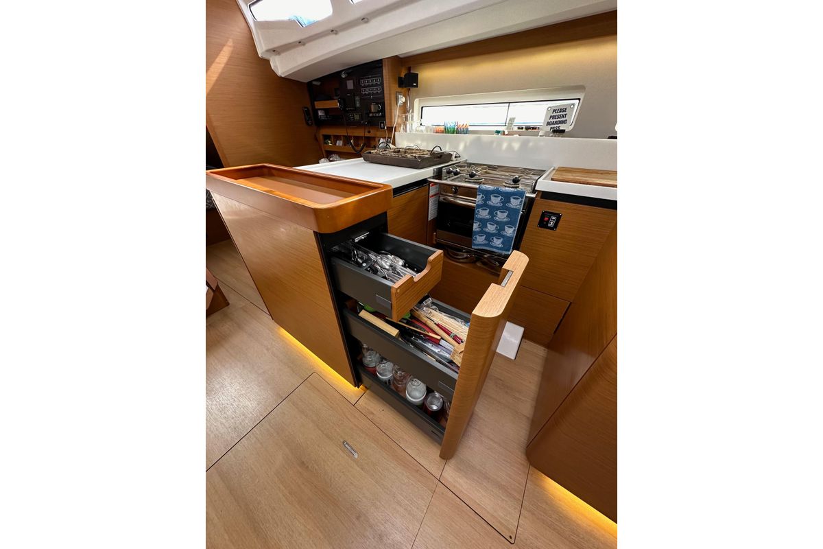 2019 Jeanneau 44 