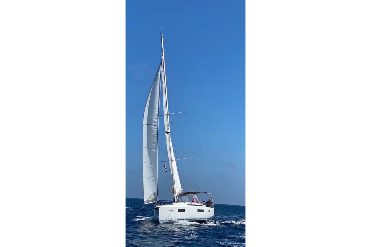 2019 Jeanneau 44 